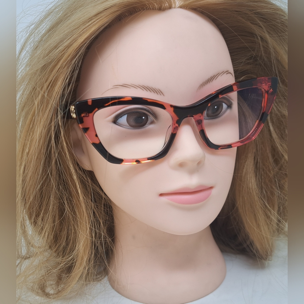 Gucci Women's Eye Glasses Red Havana Transparent Cat Eye GG1334O 003 52-20-145 - Picture 13 of 16